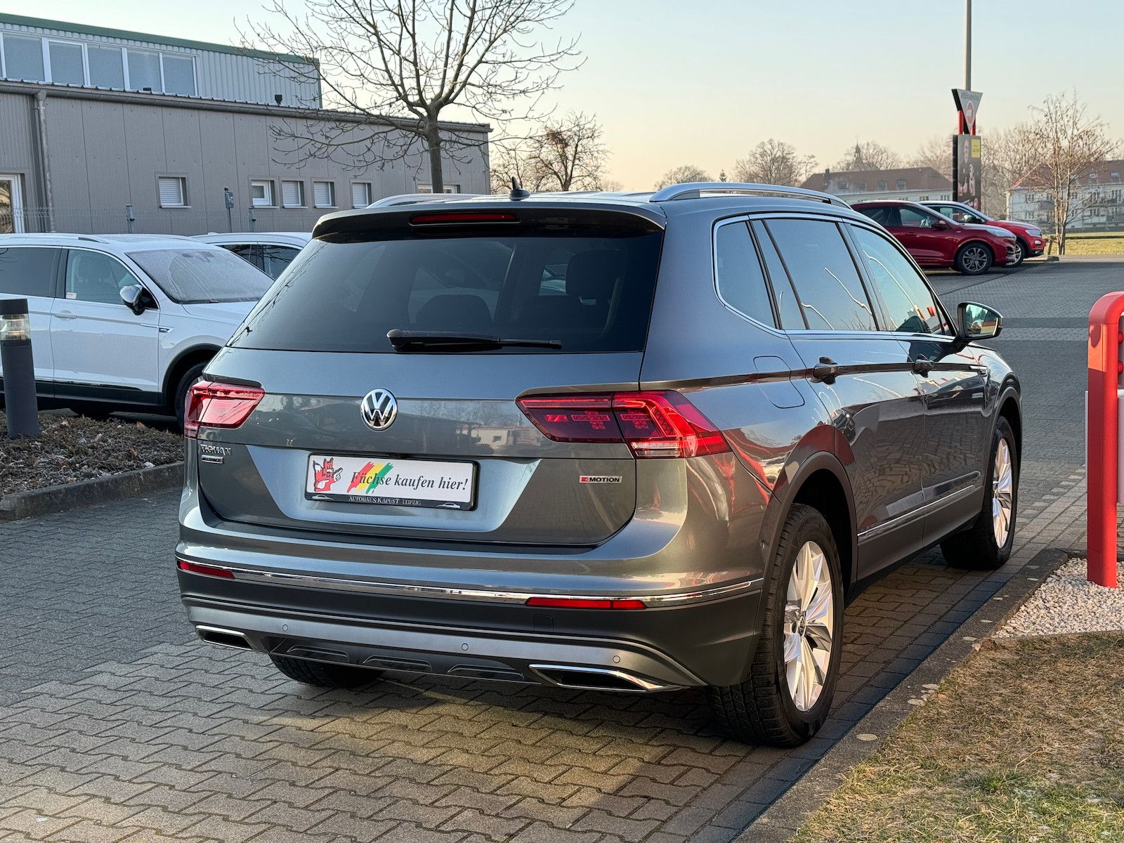 Fahrzeugabbildung Volkswagen Tiguan Allspace Highline 4M DSG /LED/Navi/Pano