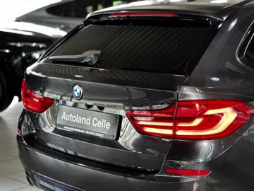 Fahrzeugabbildung BMW 520d Sport Line Kamera Alarm NaviProf HiFi 19"