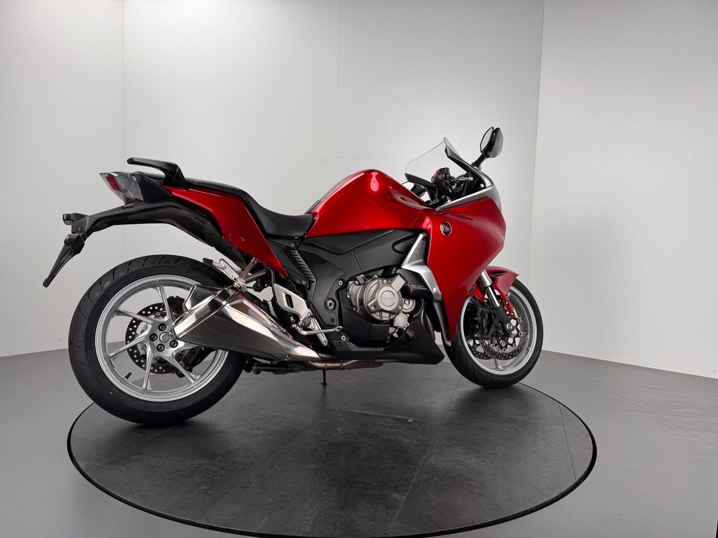 Fahrzeugabbildung Honda VFR 1200 DCT *KOFFER *TOP-ZUSTAND