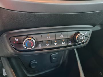 Fahrzeugabbildung Opel Crossland (X) 1.2T Edition Plus *Winterräder*