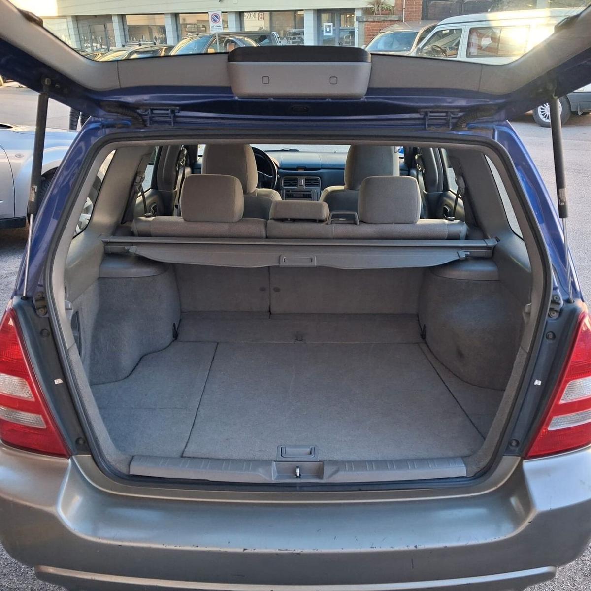 Subaru Forester 2004 — photo 11
