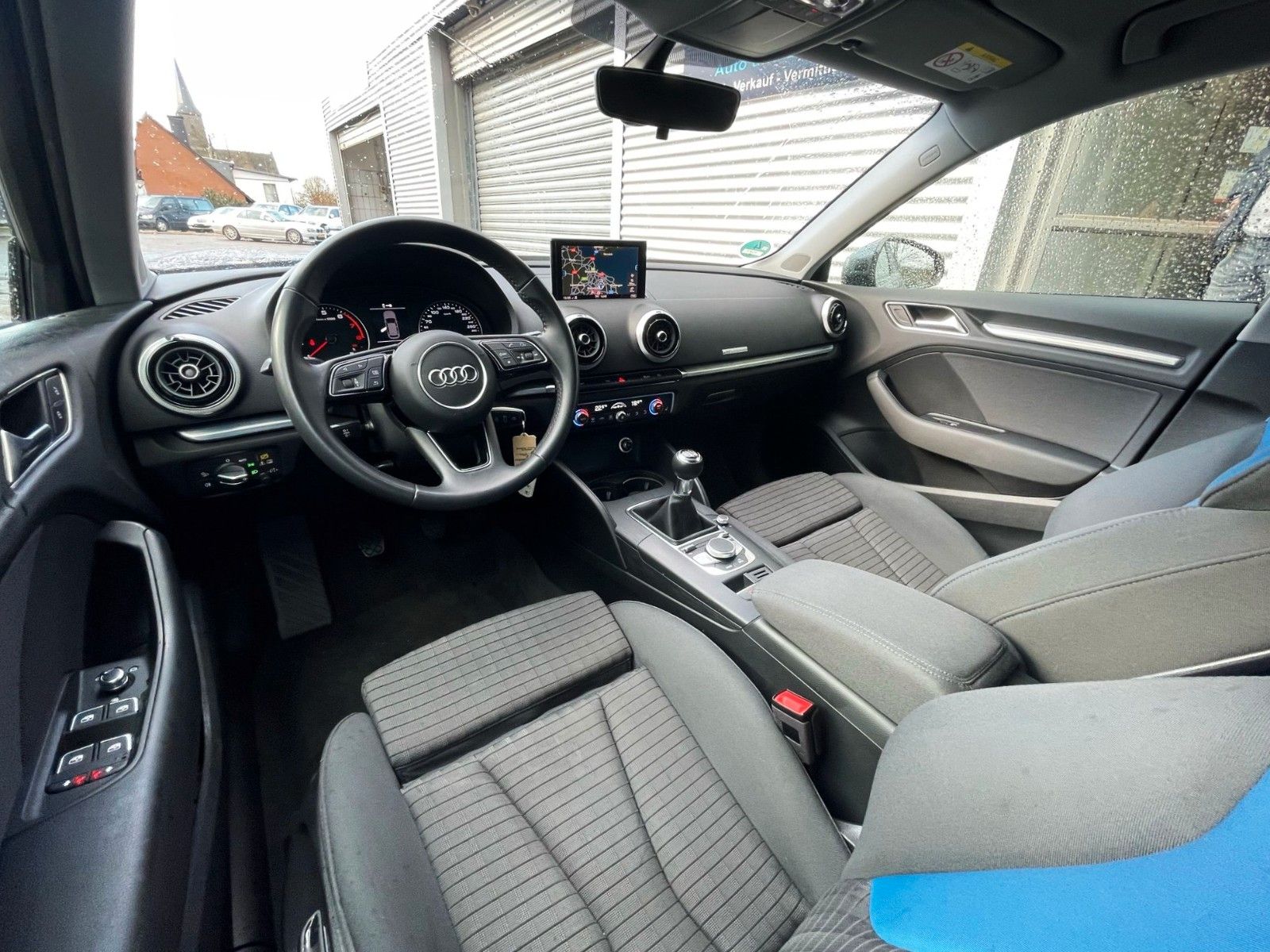 Fahrzeugabbildung Audi A3 SPORTBACK 150 PS SPORT NAVI BI-XENON DSP 18''