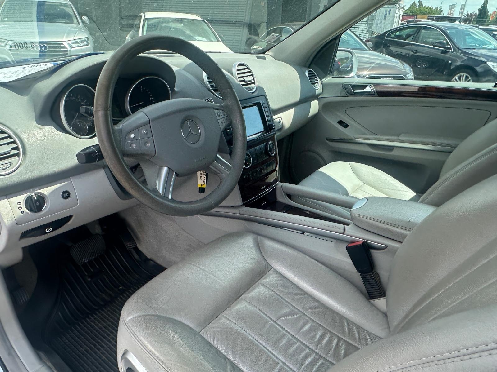 Mercedes-Benz ML280 2006 — photo 10