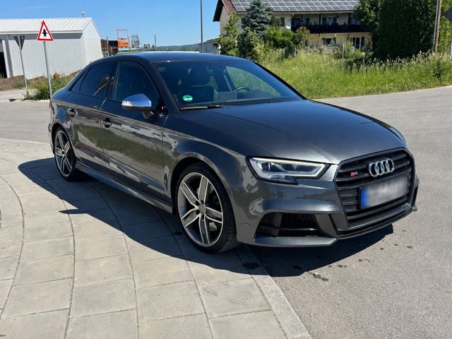 AUDI S3 TFSI S tronic quattro -B&amp;O/Keyless/LED