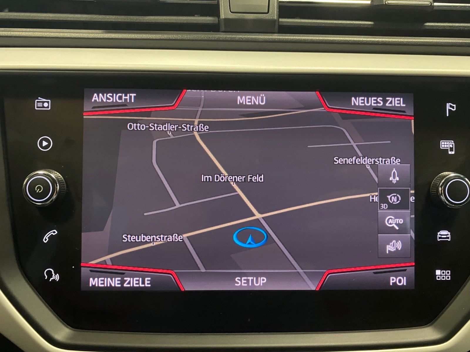 Fahrzeugabbildung SEAT Arona 1.0 TSI Start&Stop XCELLENCE+TEMPOMAT+PDC