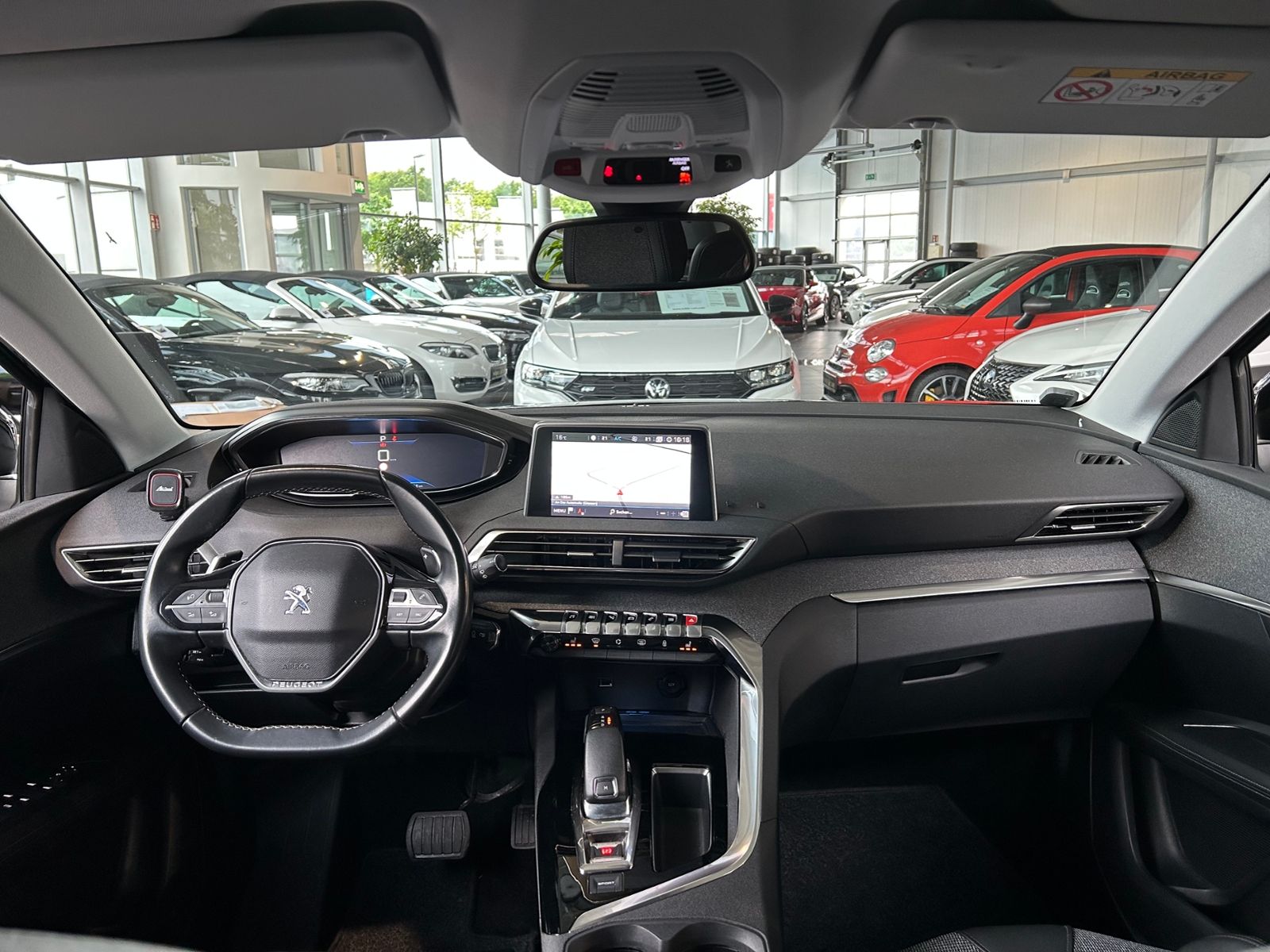 Fahrzeugabbildung Peugeot 3008 Allure KLIMA LED NAV SHZ ALU
