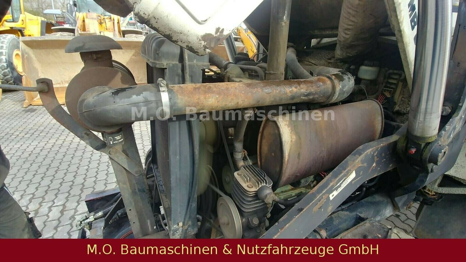 Fahrzeugabbildung Mercedes-Benz MB Trac 700 / Frontlader