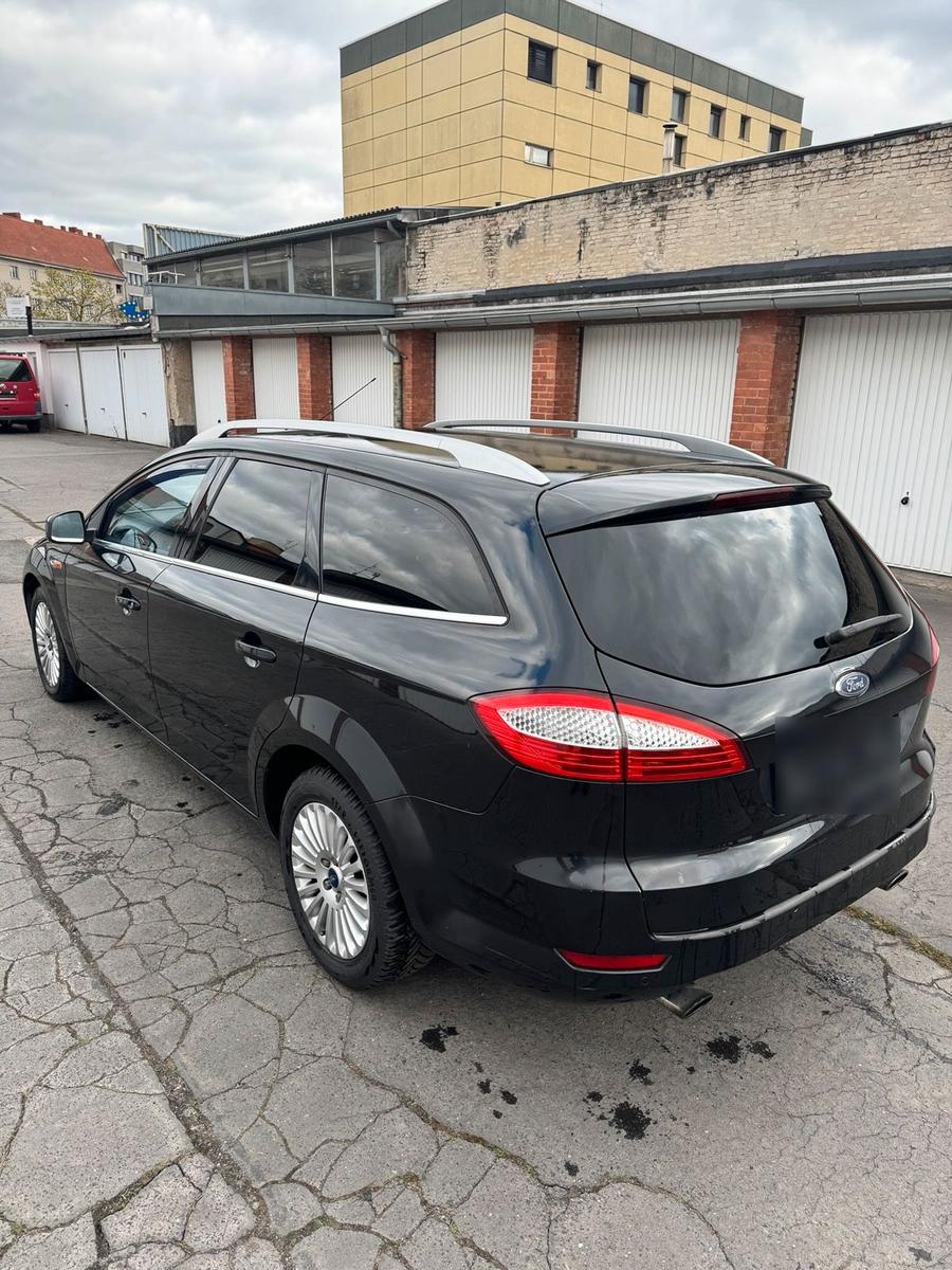 Ford Mondeo 2010 — photo 8