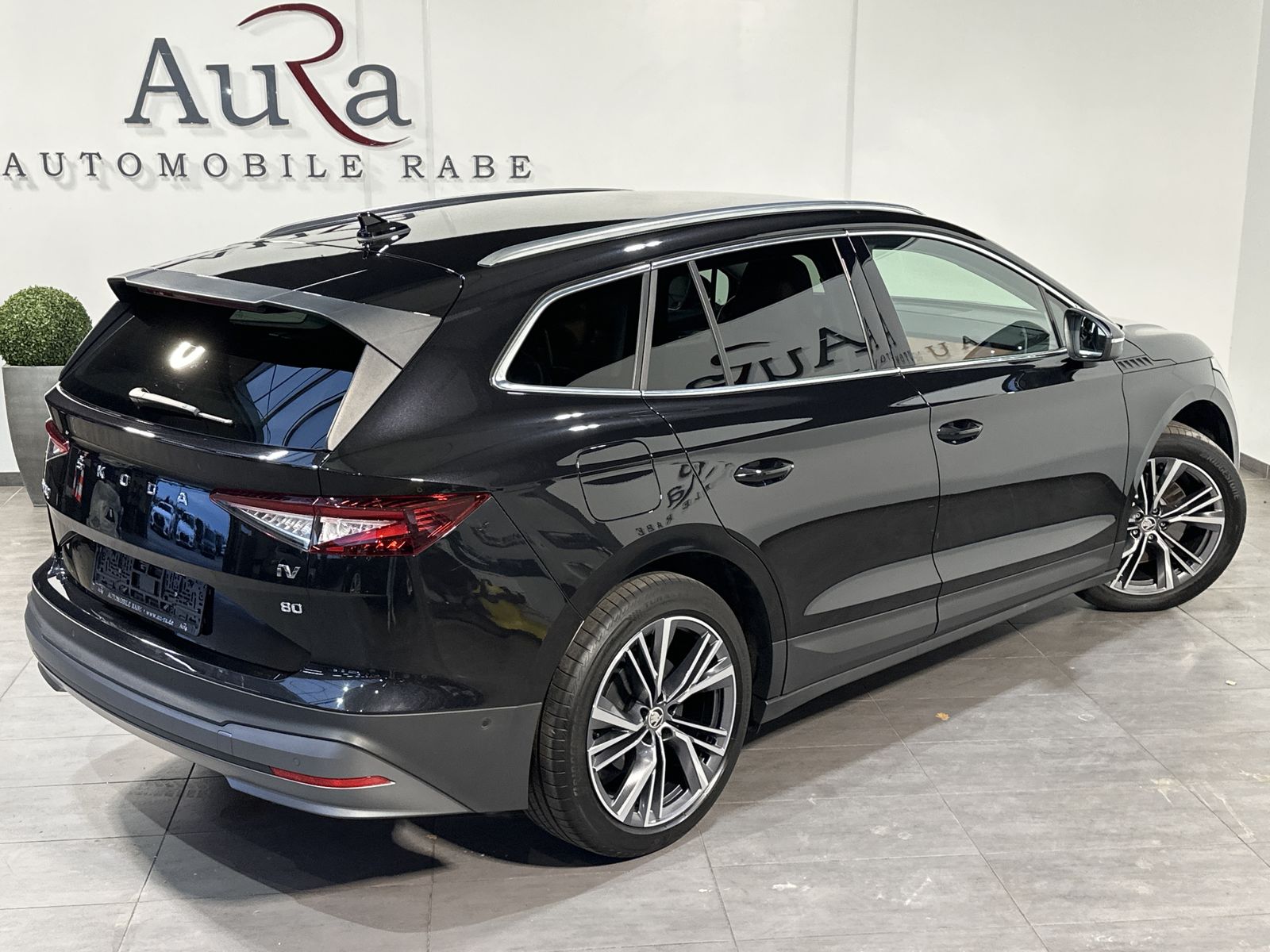 Fahrzeugabbildung SKODA Enyaq  iV 80 Sport Plus NAV+LED+KAM+VC+20ZO+1HD