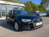 Audi A3 Limousine 30 TFSI *PDC*SHZ* - Audi A3 Gebrauchtwagen in Augsburg