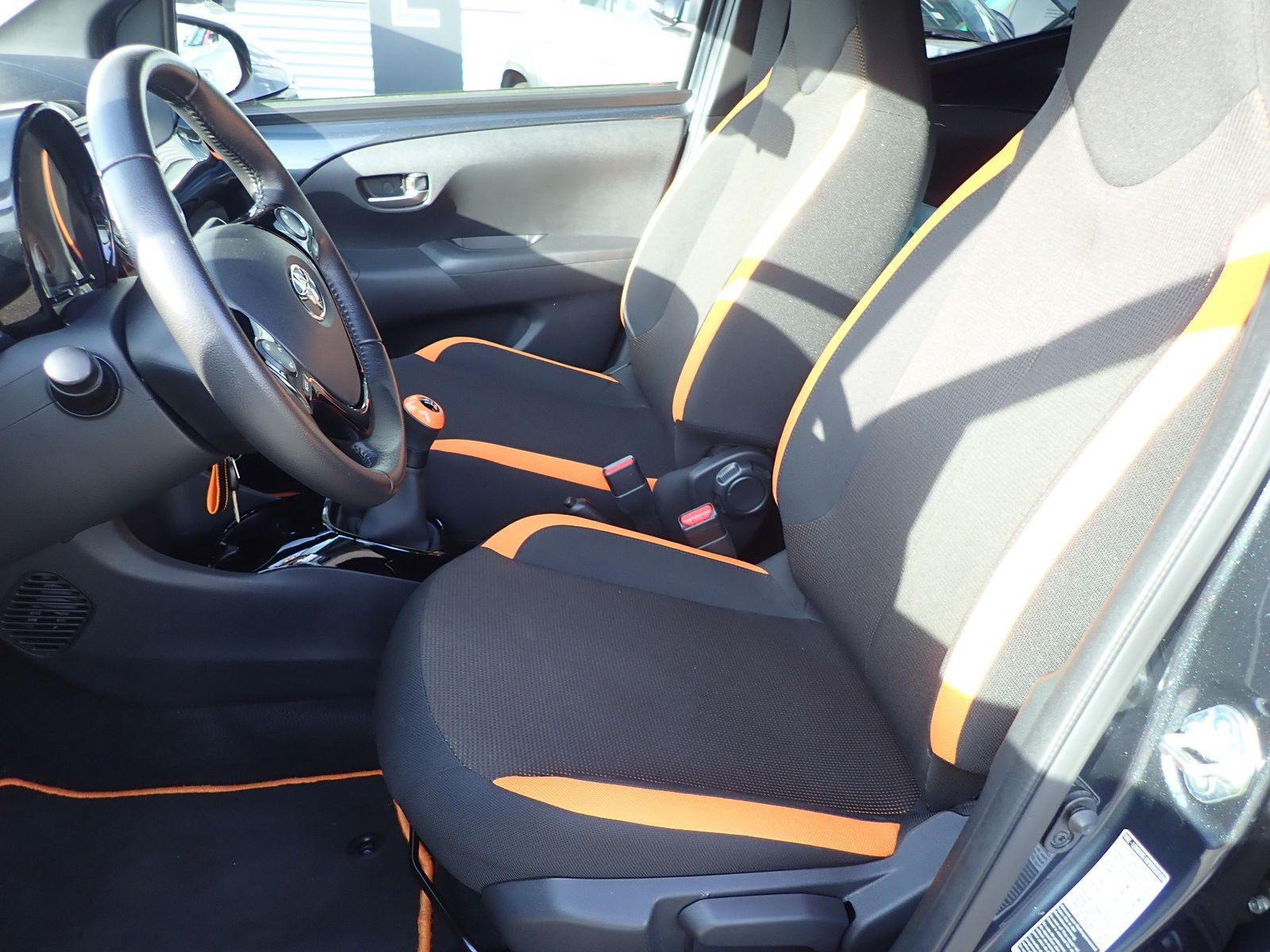 Fahrzeugabbildung Toyota Aygo X-City 1.0 JBL