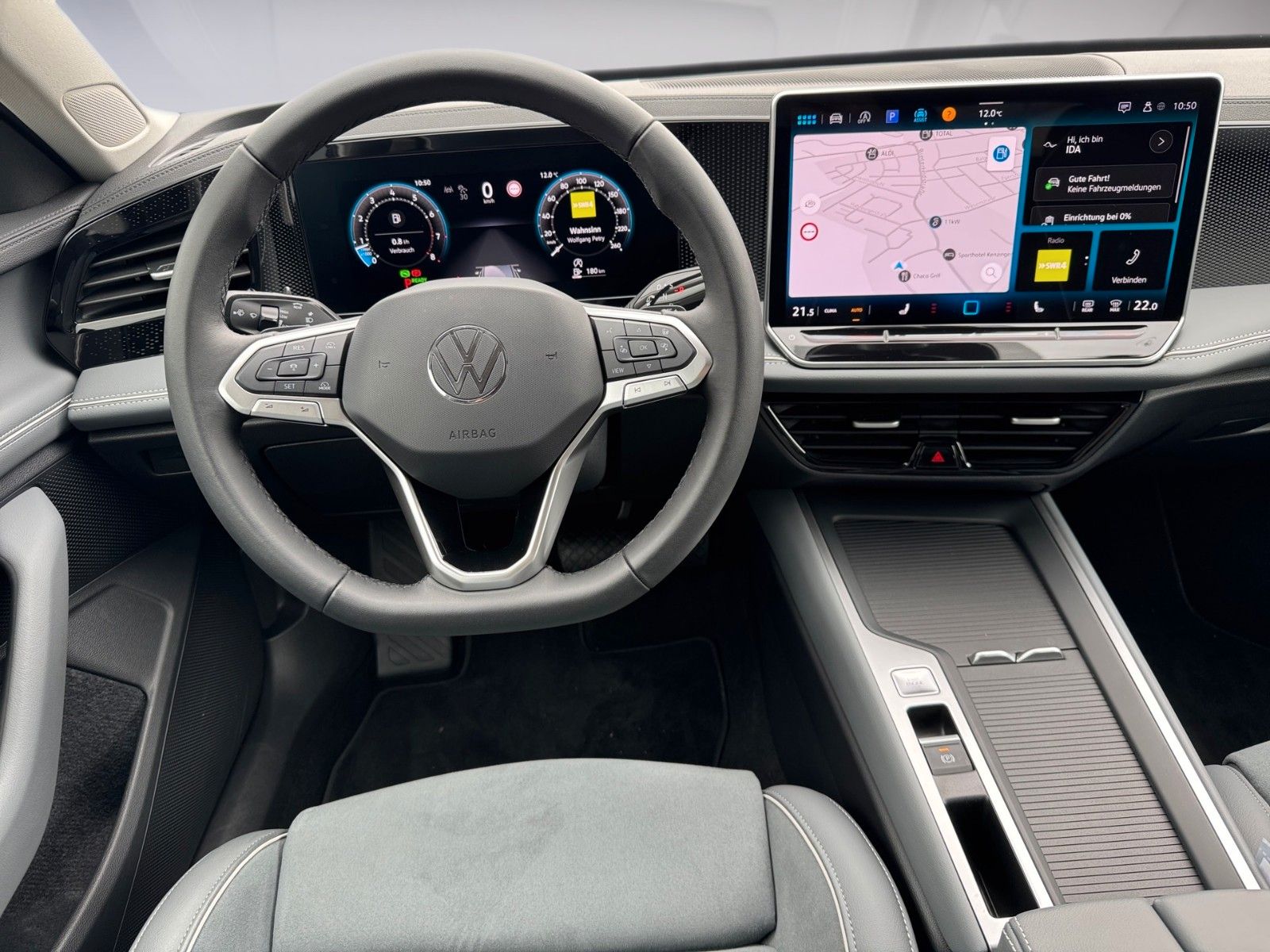 Fahrzeugabbildung Volkswagen Passat Variant 1.5 eTSI Business