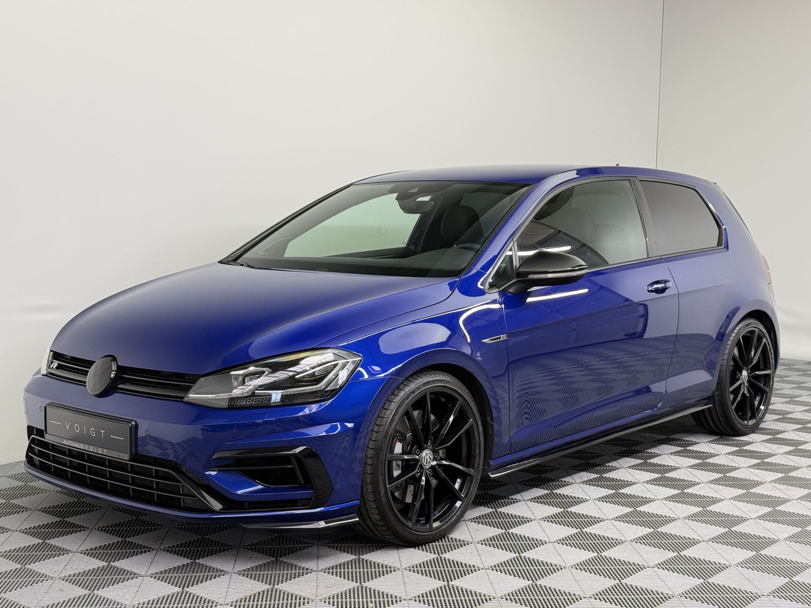 Volkswagen Golf R 4Motion Active-Info Akra DYNAUDIO DCC foto 2