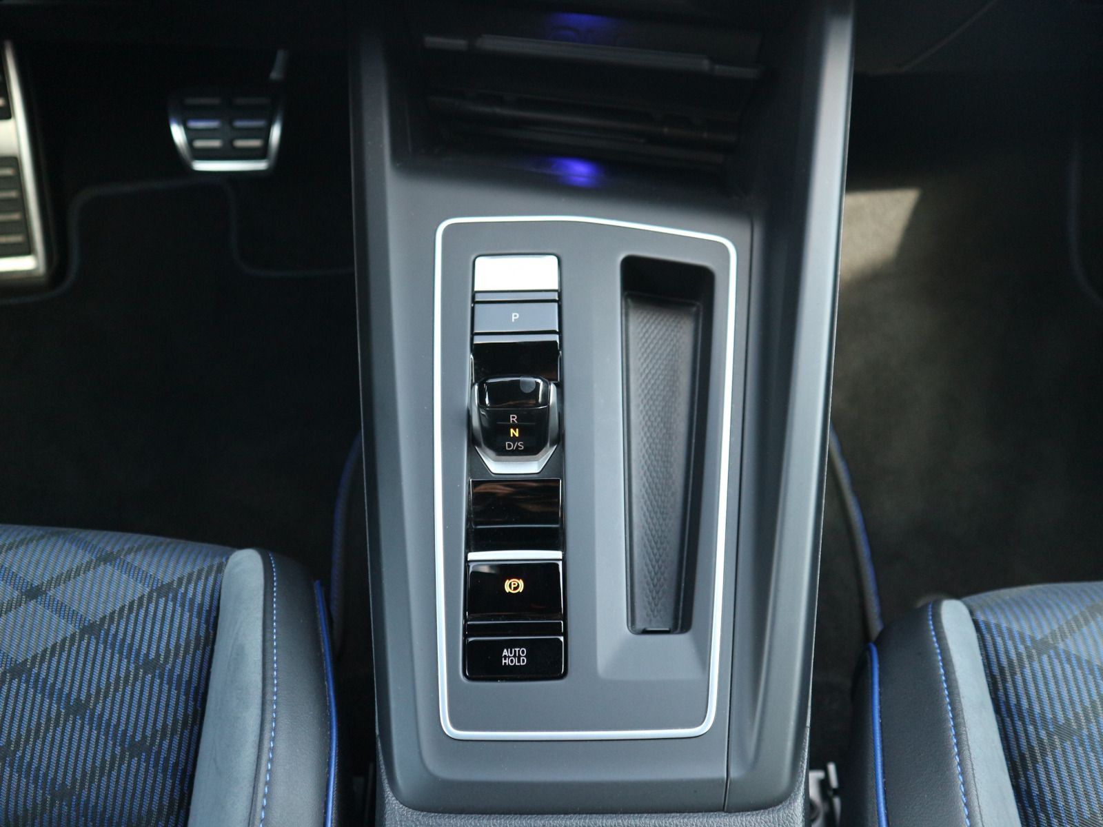 Volkswagen Golf - Bild 14