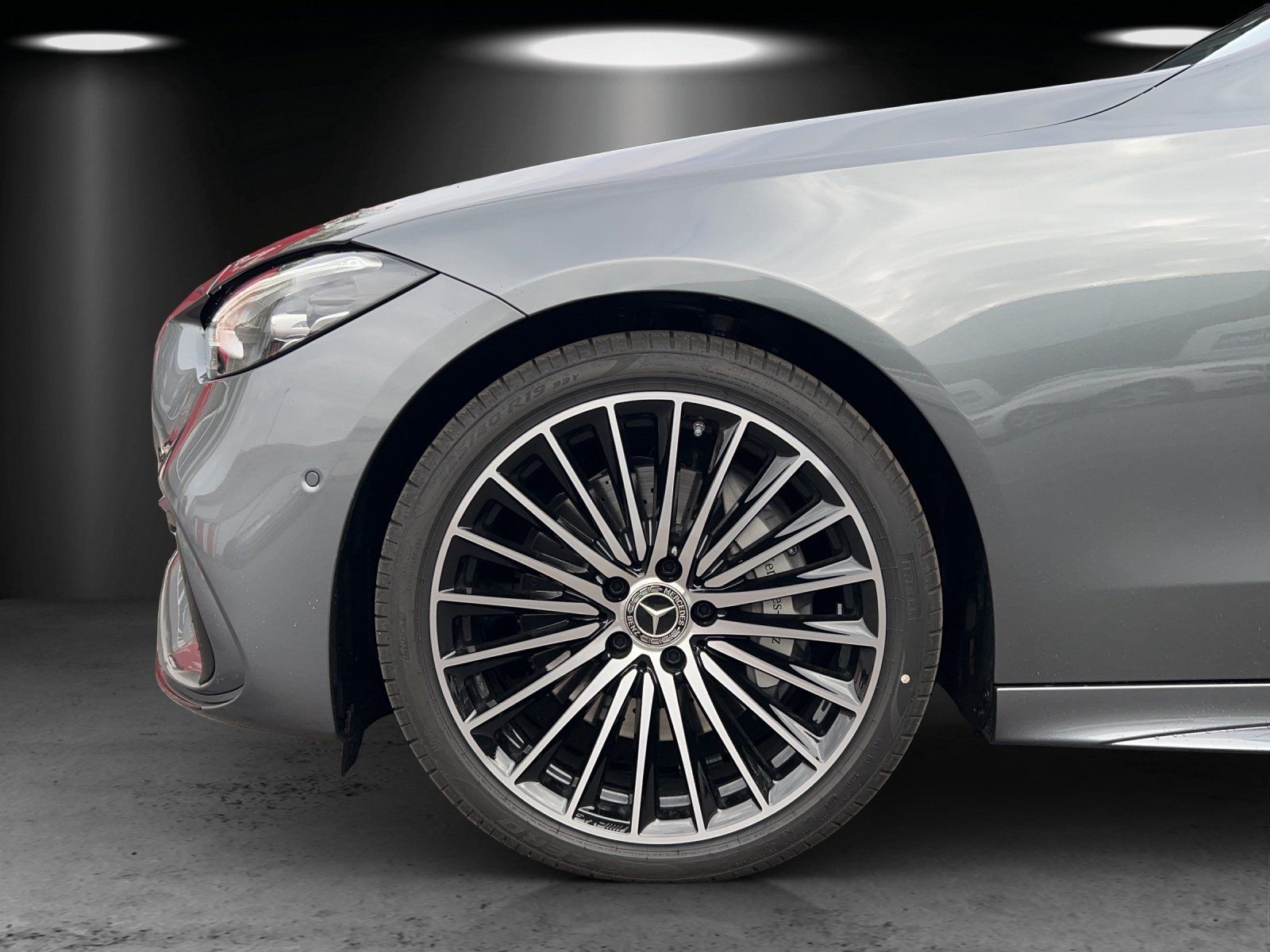 Fahrzeugabbildung Mercedes-Benz C 220 d T+AMG-Line+AHK+DISTRONIC+Kamera+Soundsys