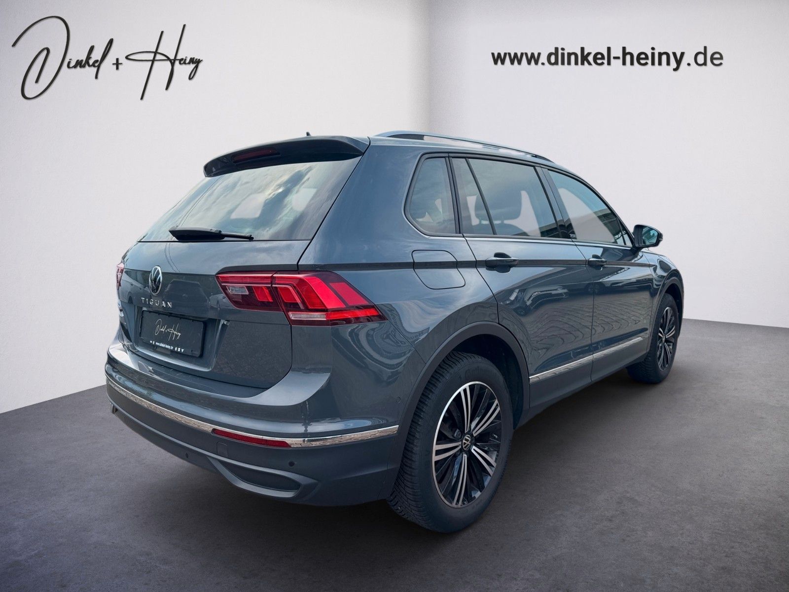 Fahrzeugabbildung Volkswagen Tiguan Life ACTIVE 1.5 TSI