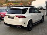 Mercedes-Benz GLE 400 d 4Matic 9G-TRONIC*AMG*PANO*BURMESTER* - Mercedes-Benz GLE 400 mit Diesel-Antrieb: Head-Up Display