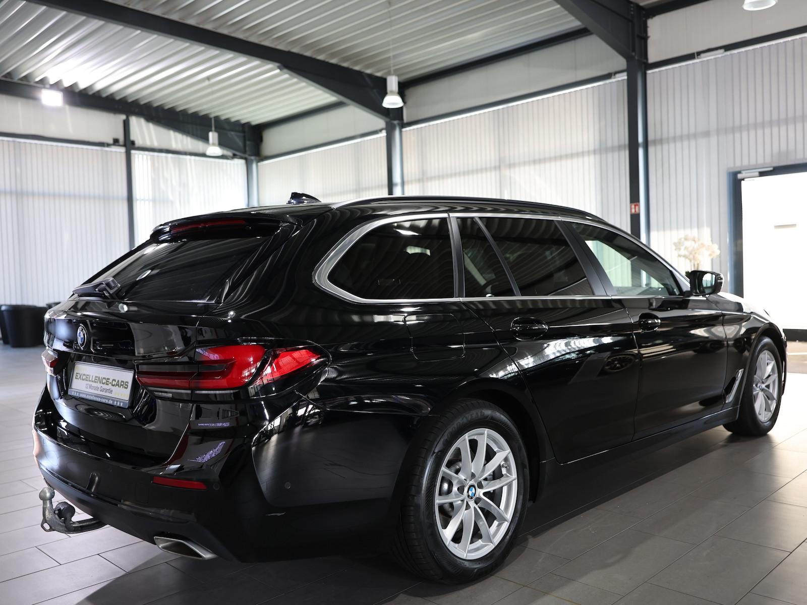 BMW 520i Touring BUSINESS BLACK & BROWN / H/K / LED