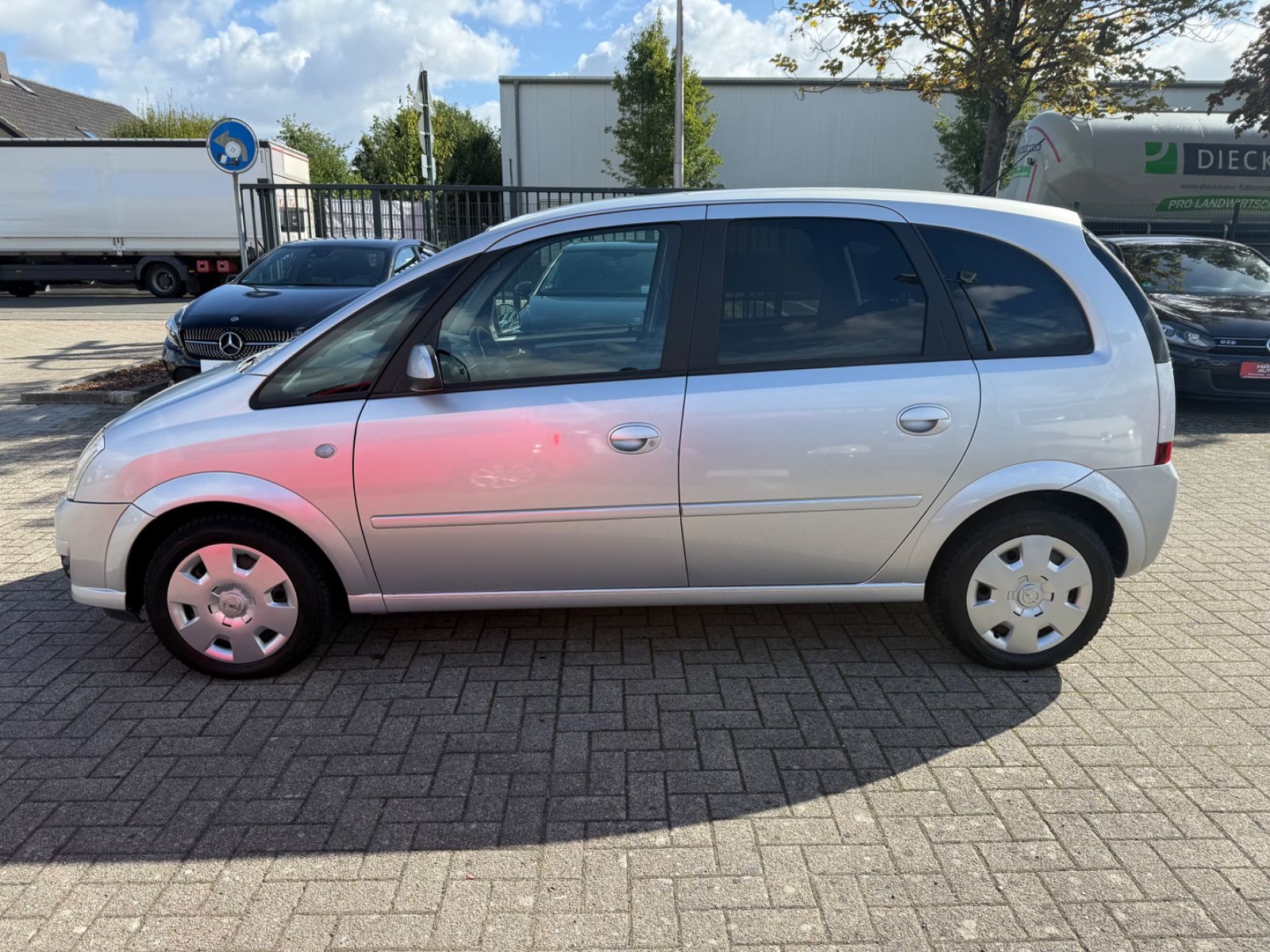 Meriva Edition 1.6*KLIMA*TÜV NEU-09.2028*SCHECKH