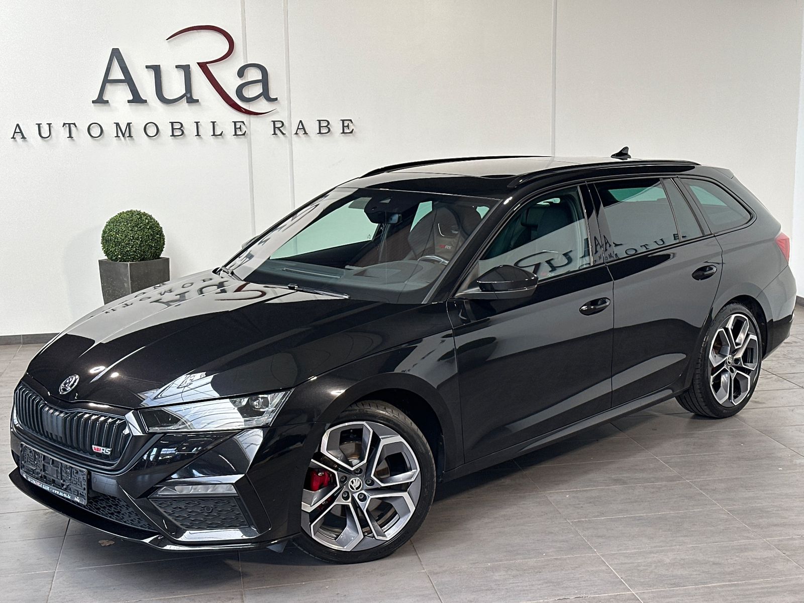 Fahrzeugabbildung SKODA Octavia Combi 2.0 TDI DSG RS NAV+LED+STHZ+ACC