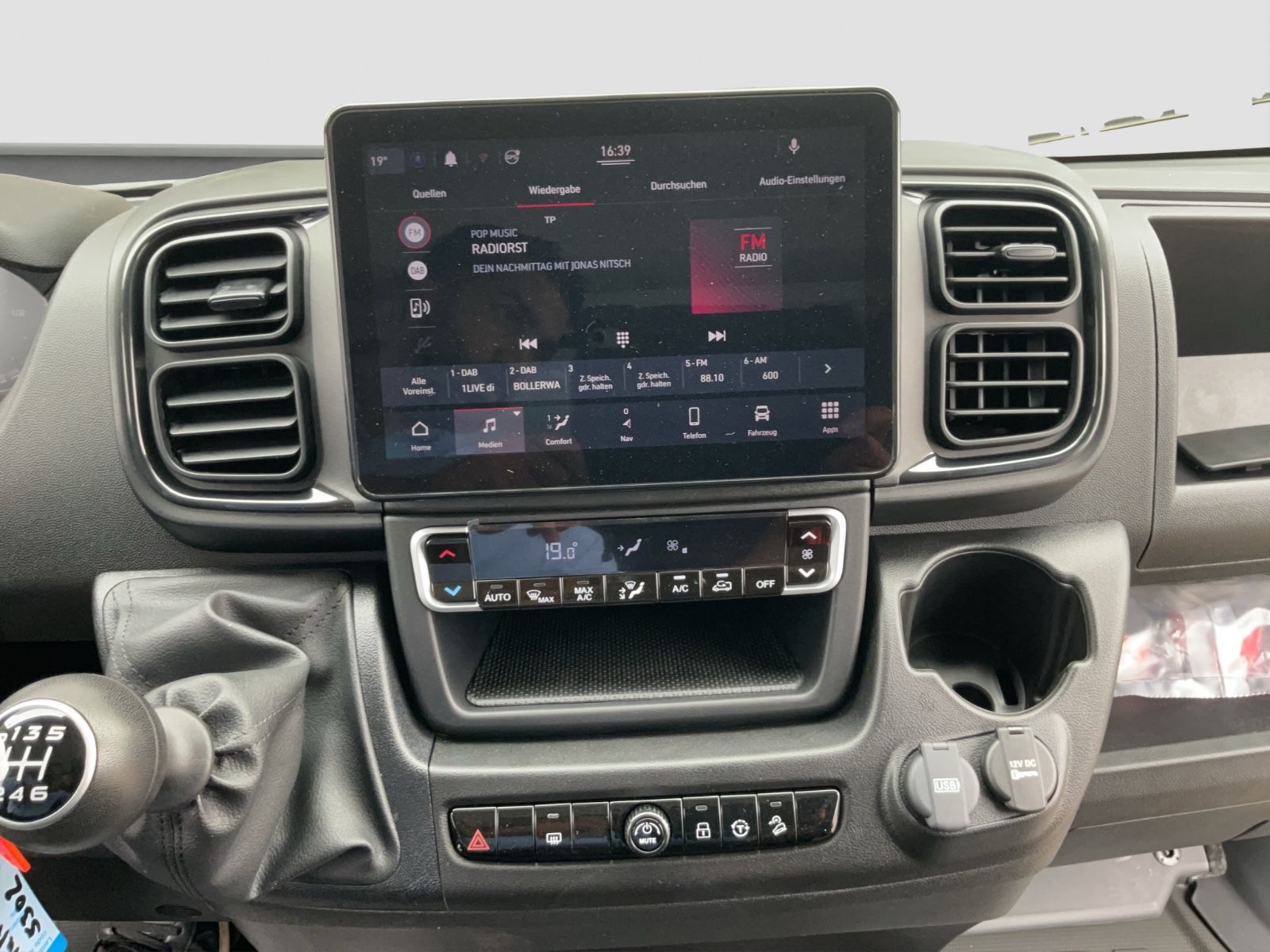 Fahrzeugabbildung Fiat Ducato L5 180 MJ Koffer mit LBW Navi Klima