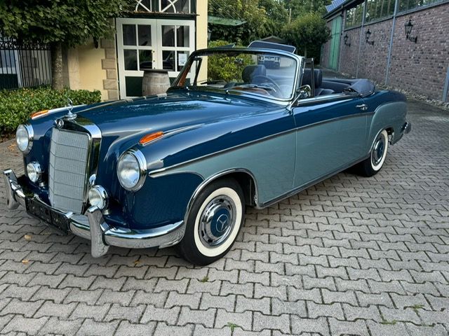 Mercedes-Benz 220