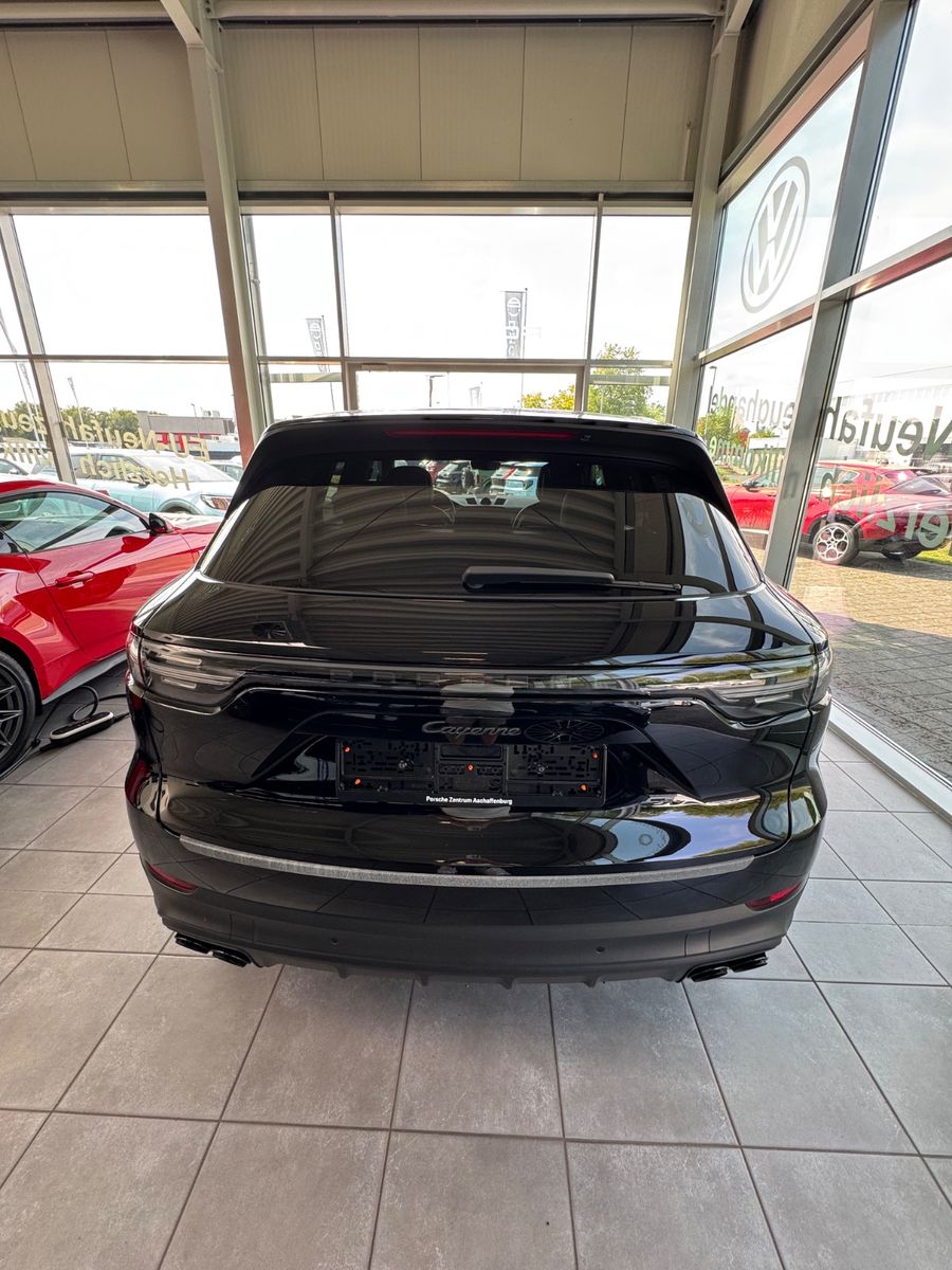 Fahrzeugabbildung Porsche Cayenne E-Hybrid/Innodrive/Panodach/