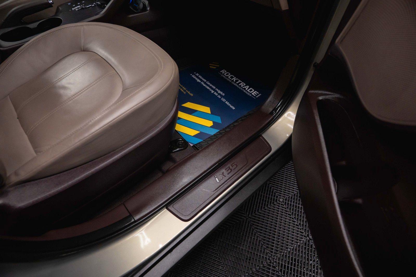 Fahrzeugabbildung Hyundai ix35 Premium AWD Autom. *Kamera*Navi*TÜV Neu*LED