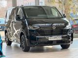 Volkswagen T7 Transporter PLUS MIXTO IQ.Light ACC 360° 5Si - schwarze Volkswagen T7 Transporter