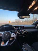Mercedes-Benz Mercedes A 220 Limousine AMG-Line mit Ambiente - gebrauchte Mercedes-Benz A 220 aus dem Jahr 2021