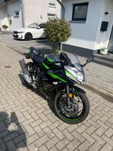 Kawasaki Ninja 125 wenig Kilometer - Offers