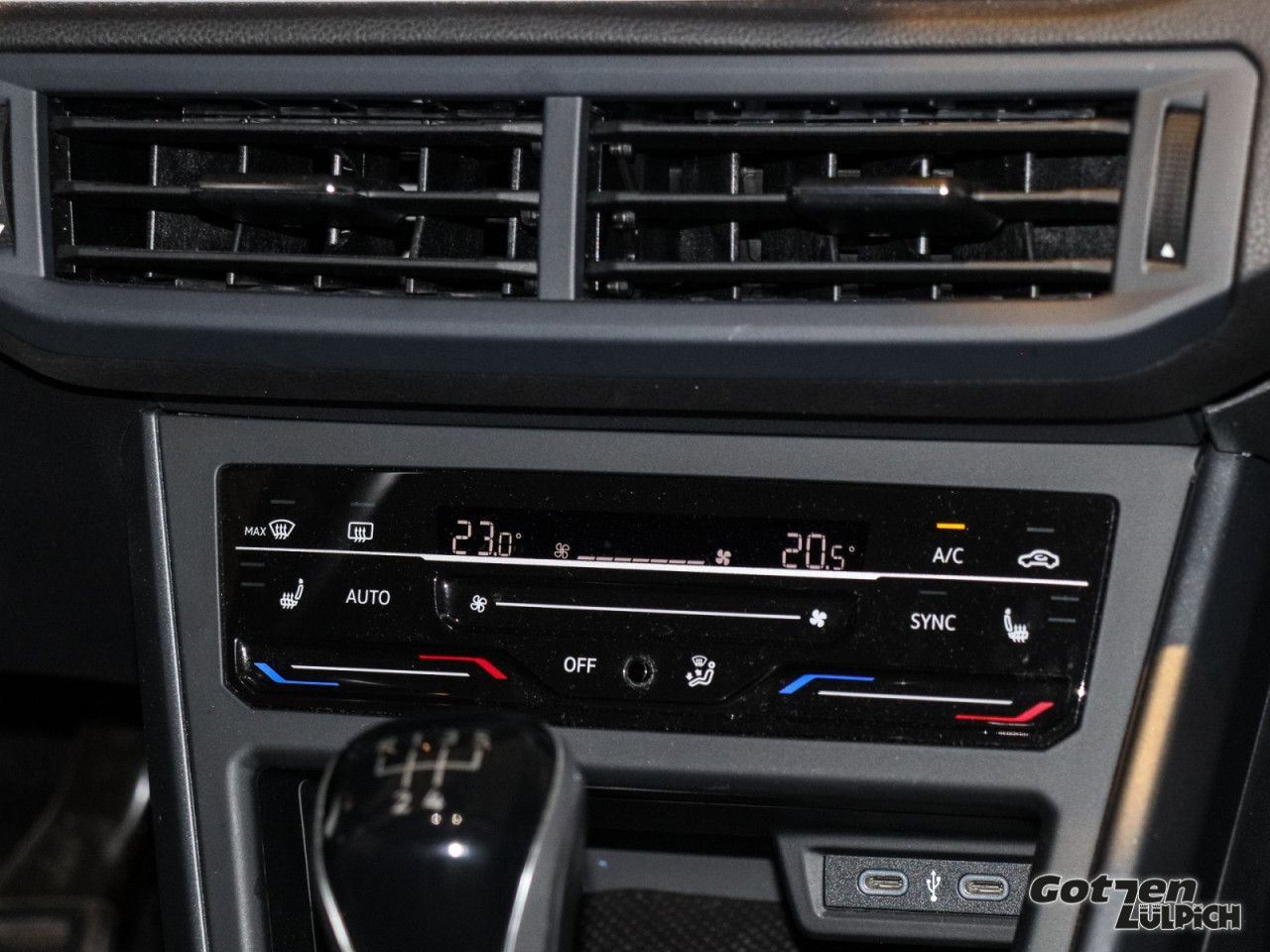 Fahrzeugabbildung Volkswagen Polo R-Line 1.0 TSI Navi IQ.DRIVE