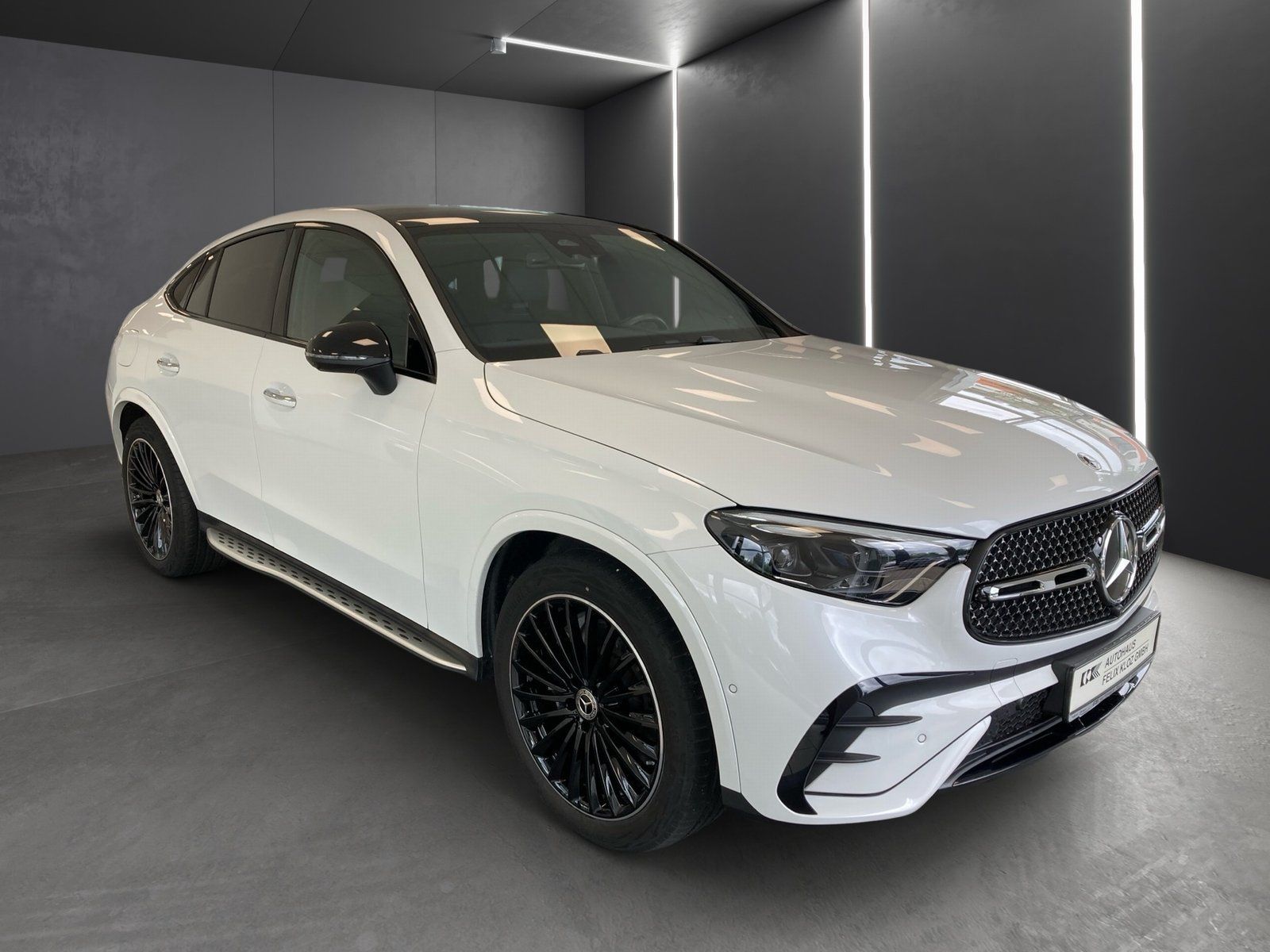 Fahrzeugabbildung Mercedes-Benz GLC 300 4M AMG Plus*HUD*Pano*20"*Distro*360°*AHK