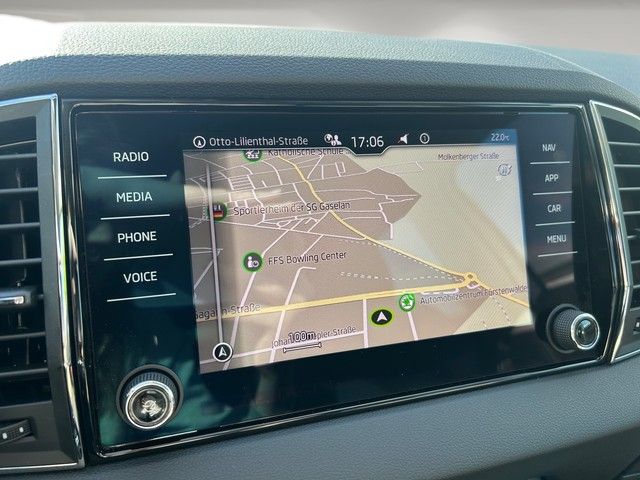 Fahrzeugabbildung SKODA Karoq 2.0TDI Clever LED+TEMPOMAT+AHK+NAVI+++