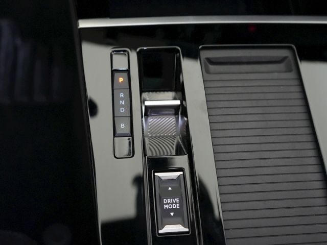 Astra L LIM PHEV ULTIMATE PAKET AT+AHK+NAVI+360