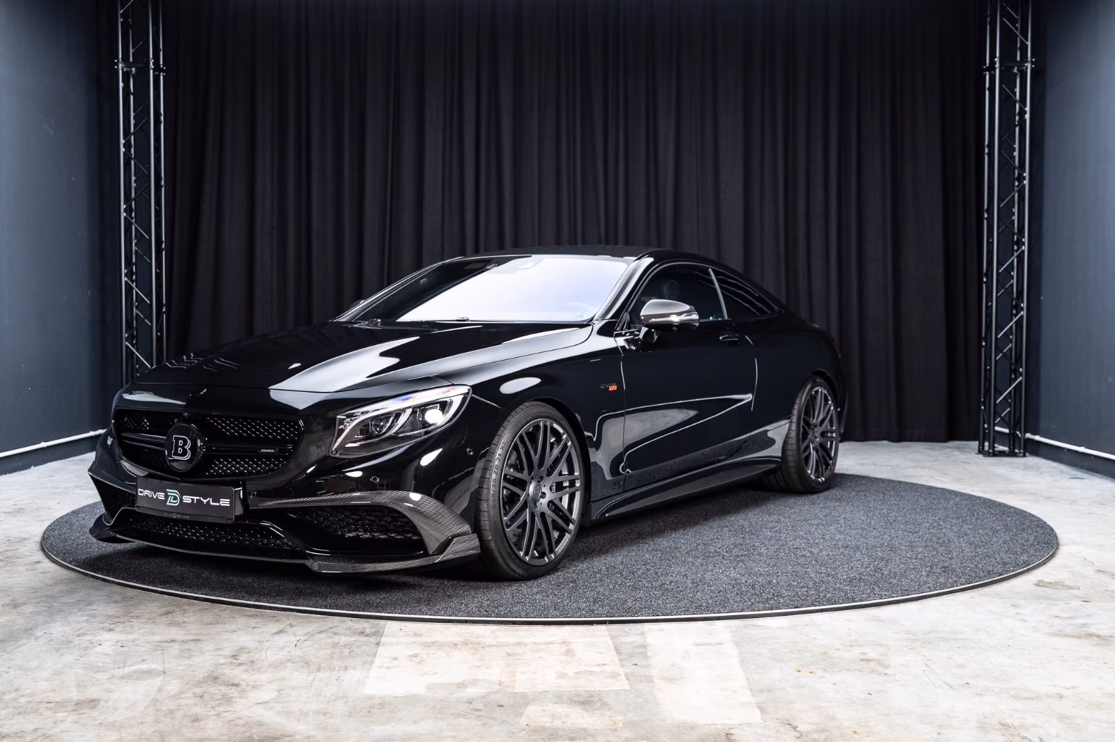 Mercedes-Benz BRABUS 850 Coupé C217 + 850 PS + 15.255 km