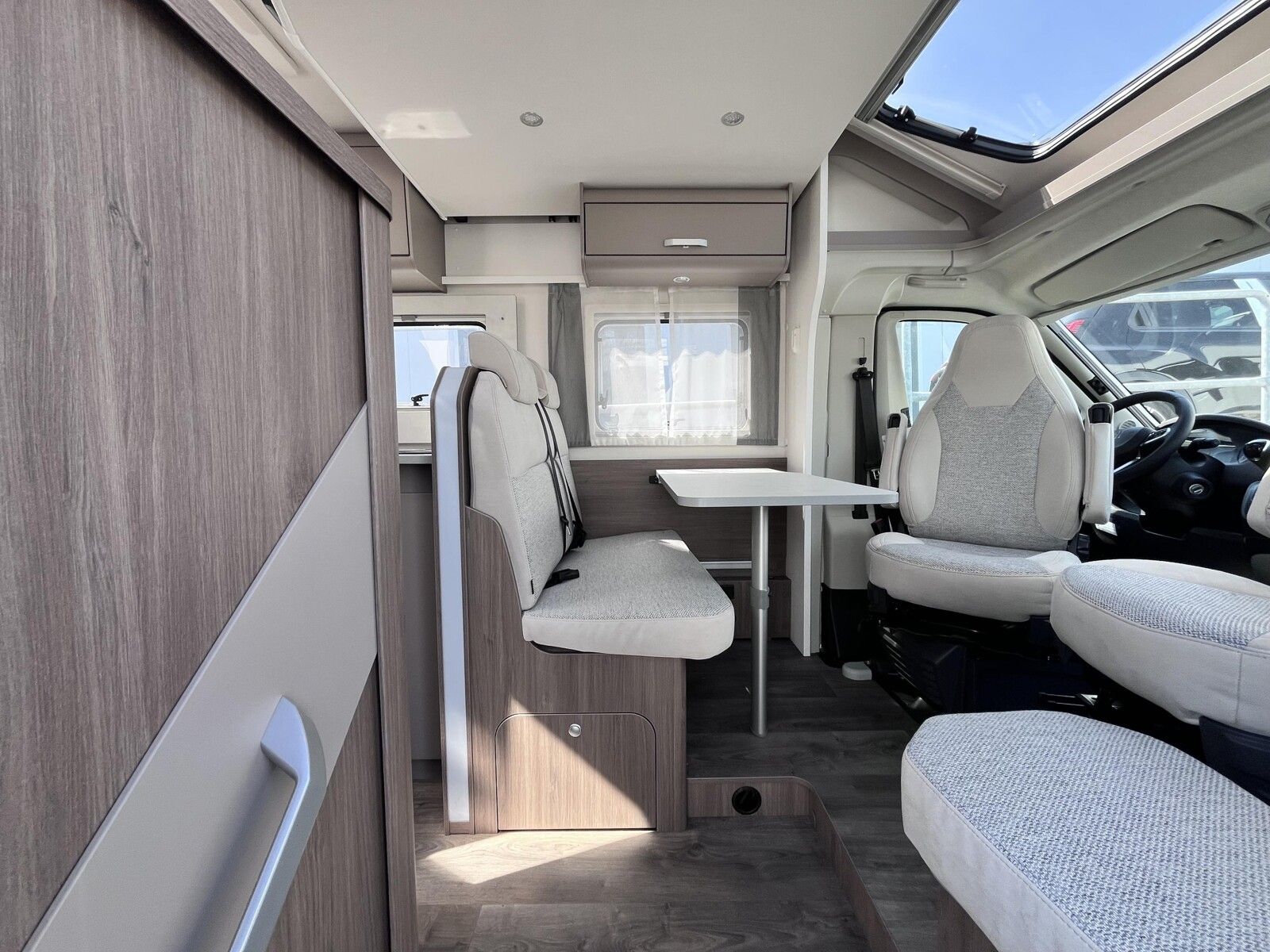 Fahrzeugabbildung Carado T 338 SIE SPAREN ÜBER 7.386