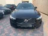 Volvo XC60 B4 Plus Dark 2WD R-Design Kamera, Leder - Volvo XC60: R Design