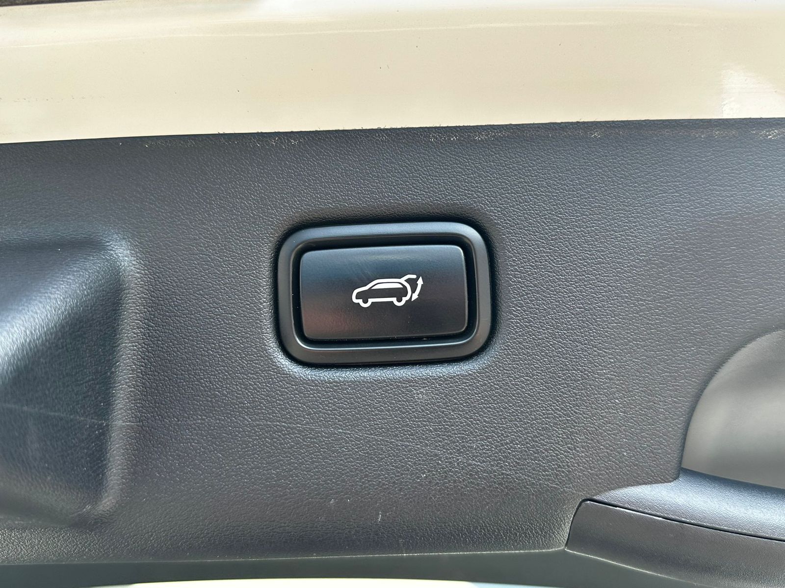 Fahrzeugabbildung Kia EV6 GT-Line 4WD PANO+NAVI+LED+SHZ+HEAD+ACC+360°+