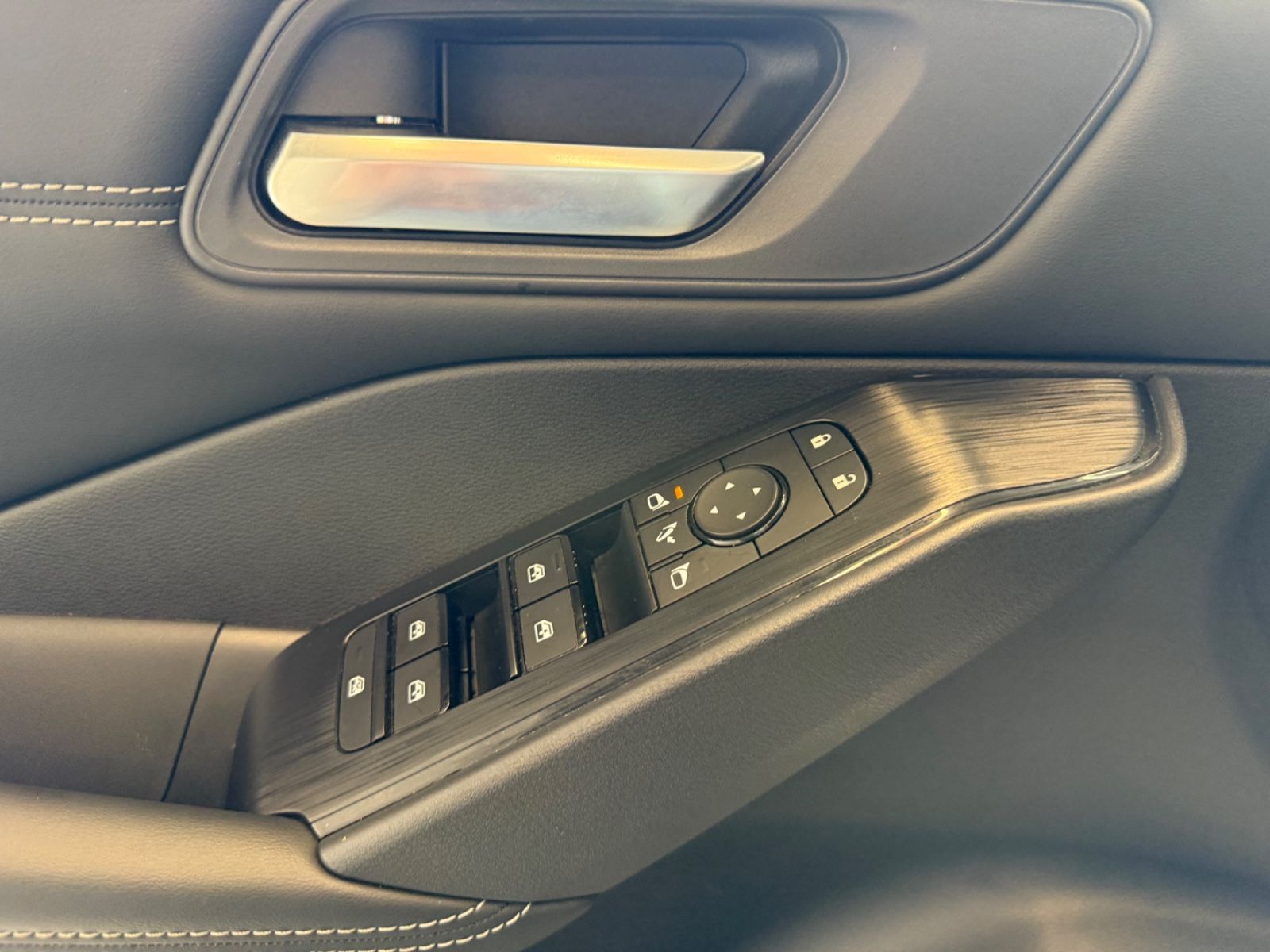 Fahrzeugabbildung Nissan Qashqai Acenta, Rückfahrkamera., Apple Car Play