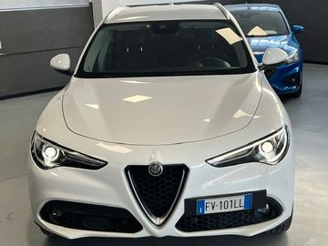 Alfa-Romeo Stelvio - 2