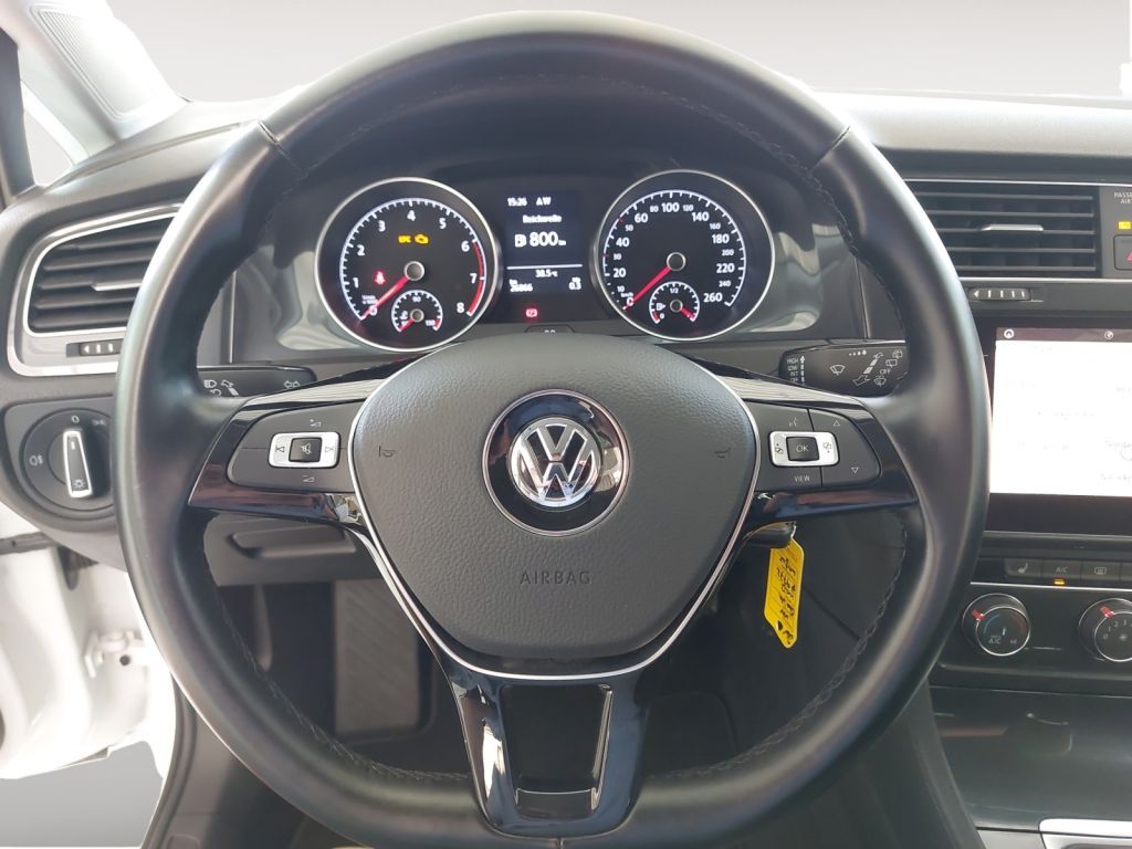 Fahrzeugabbildung Volkswagen Golf Variant 1.5 TSI Comfortline Navi,SH,Climati