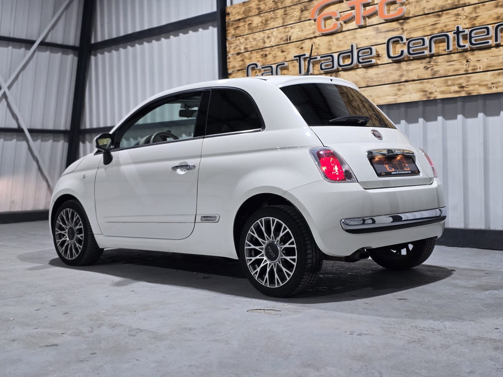 Fahrzeugabbildung Fiat 500 Lounge/Klima/Panorama/EURO6/TÜV-NEU/Garantie