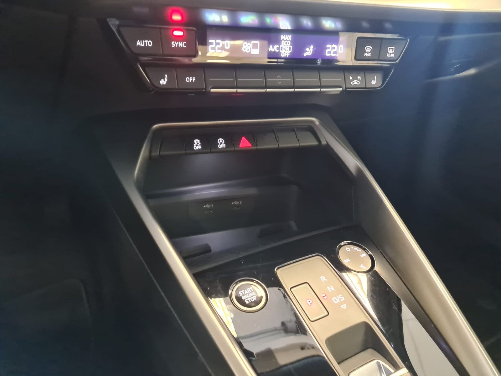 Fahrzeugabbildung Audi A3 Limousine 35 TDI advanced /AHK/NAVI/KLIMA