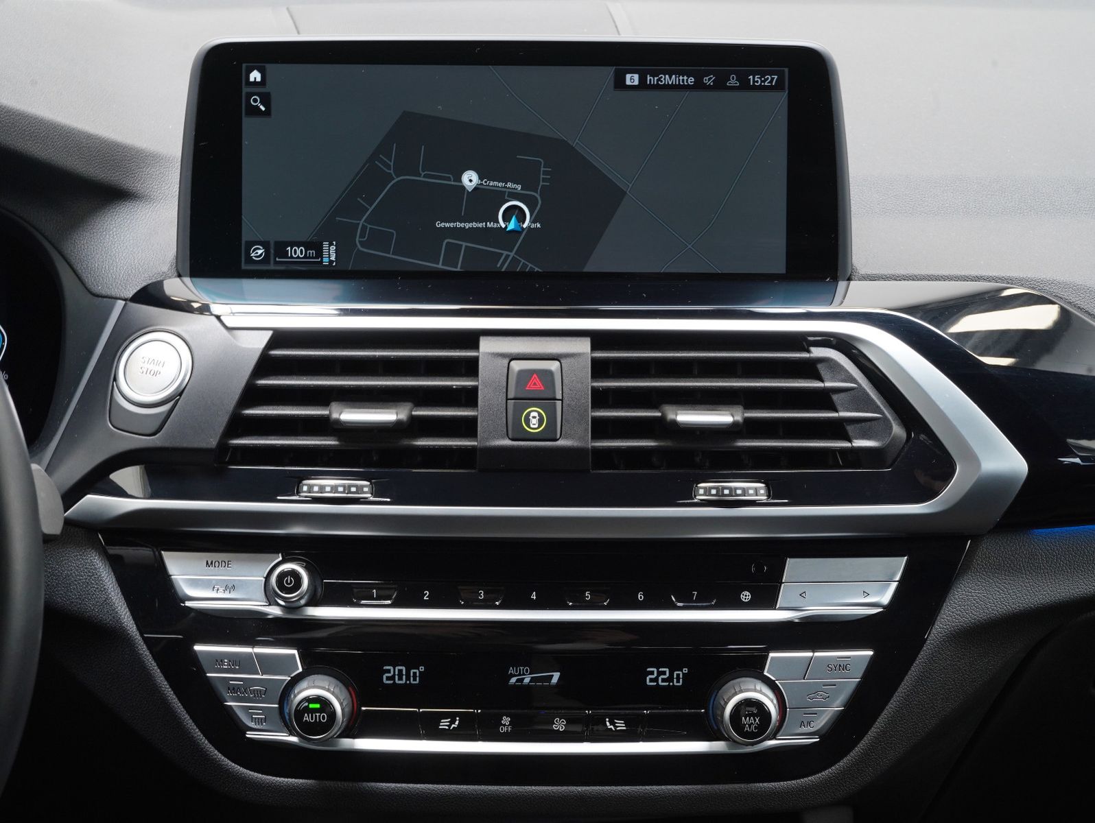 Fahrzeugabbildung BMW X3 xDrive 30 e M Sport AHK/360°/LM20"