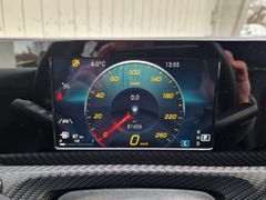 Fahrzeugabbildung Mercedes-Benz A 200d Style DCT Navi SiHz PDC RFK DAB MBUX