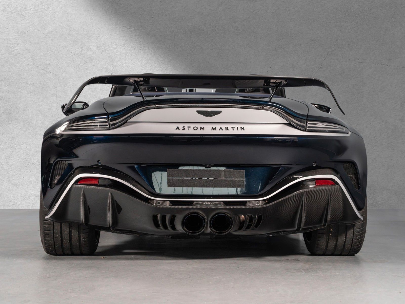 Aston Martin V12 Vantage - Bild 19