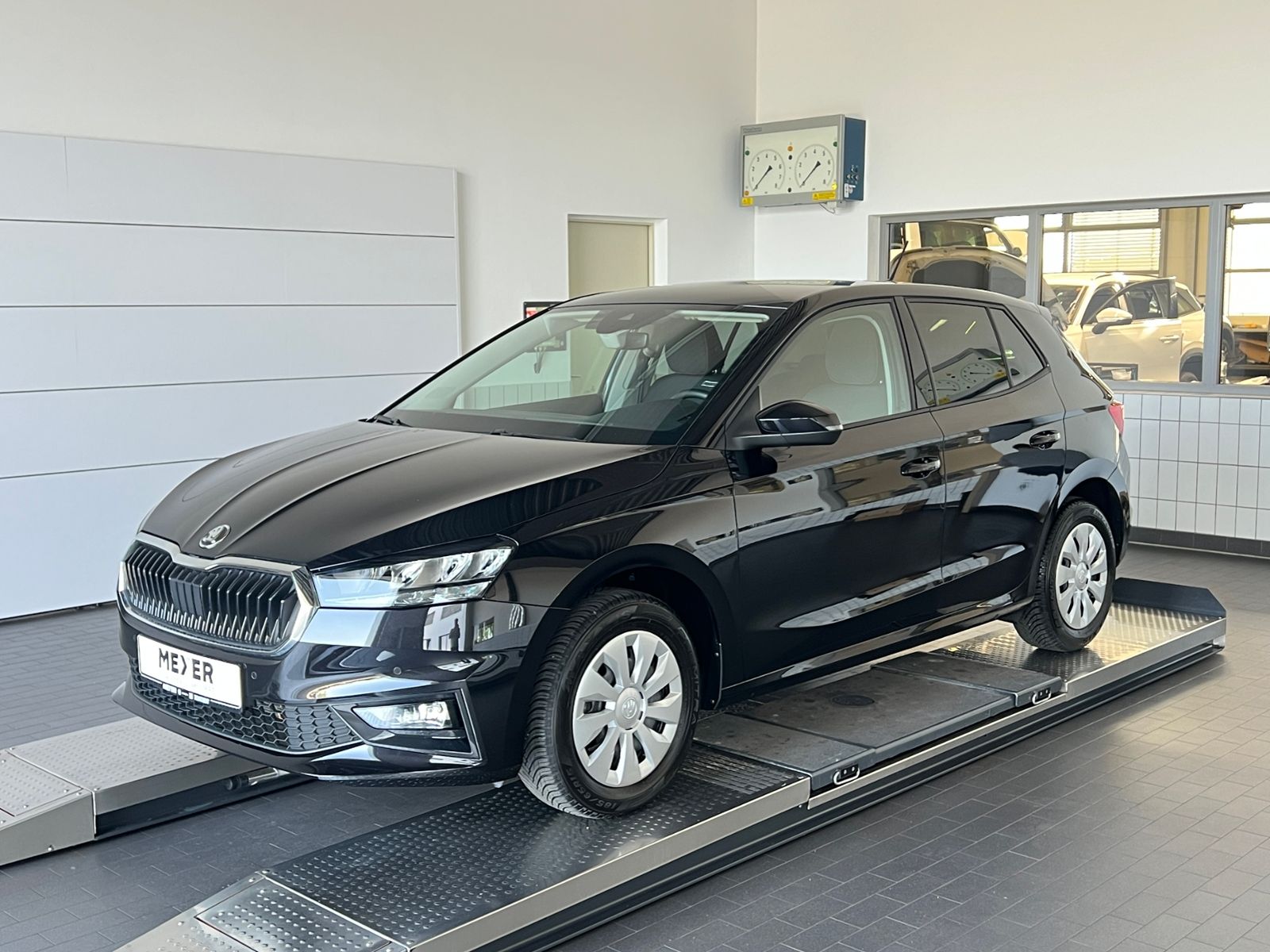 Fahrzeugabbildung SKODA Fabia Selection 1.0 TSI *LED, Climatronic, Sitzh