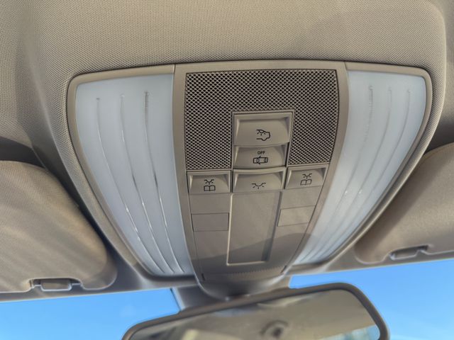 Mercedes-Benz E 300 Limousine CDI BlueEfficiency