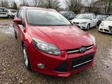 Ford Focus Champions Edition 1.0 EcoBoost AHK* SHZ* - Ford Focus aus 2012: Ecoboost